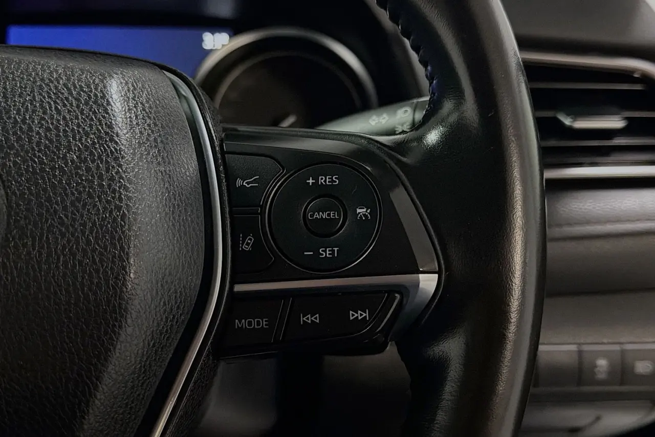 2020 Toyota Camry Gallery Image 20