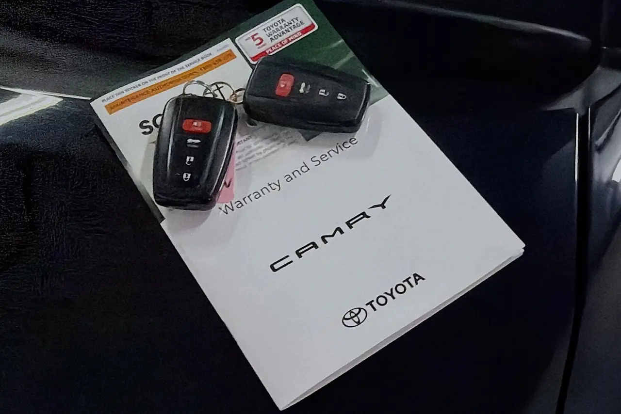 2020 Toyota Camry Gallery Image 30
