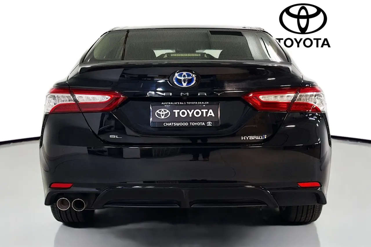 2020 Toyota Camry Gallery Image 7