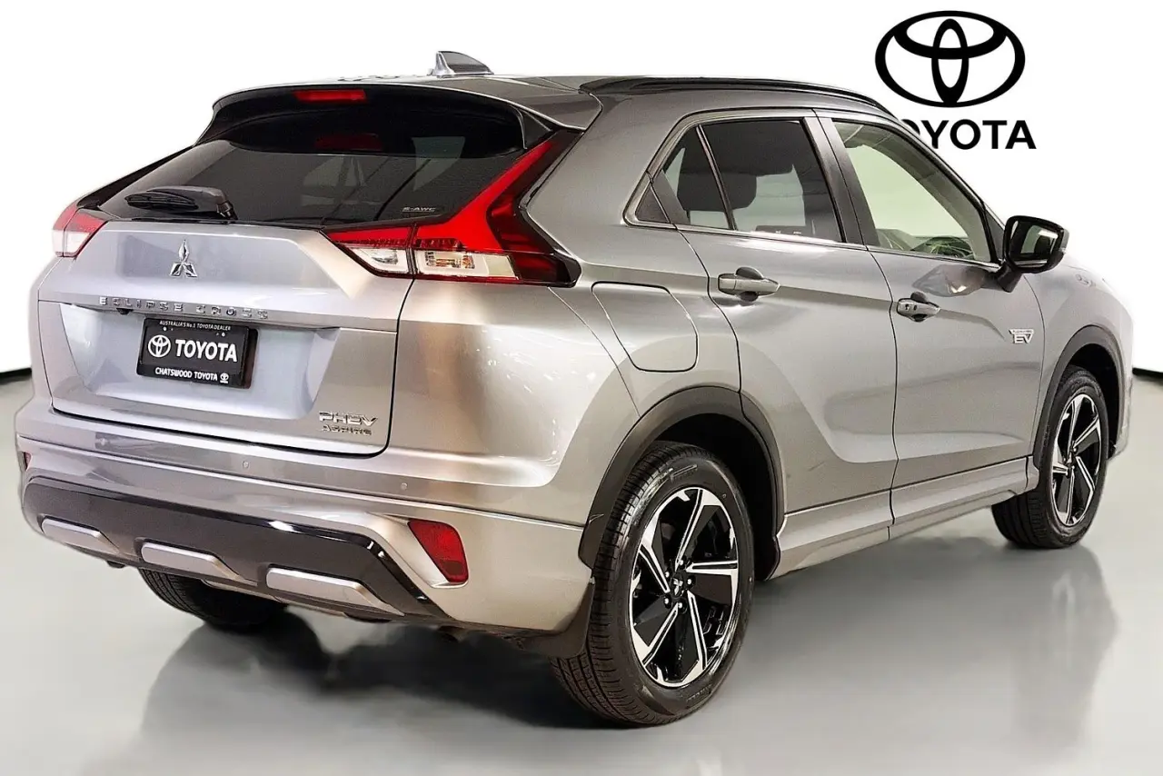 2022 Mitsubishi Eclipse Cross Gallery Image 10