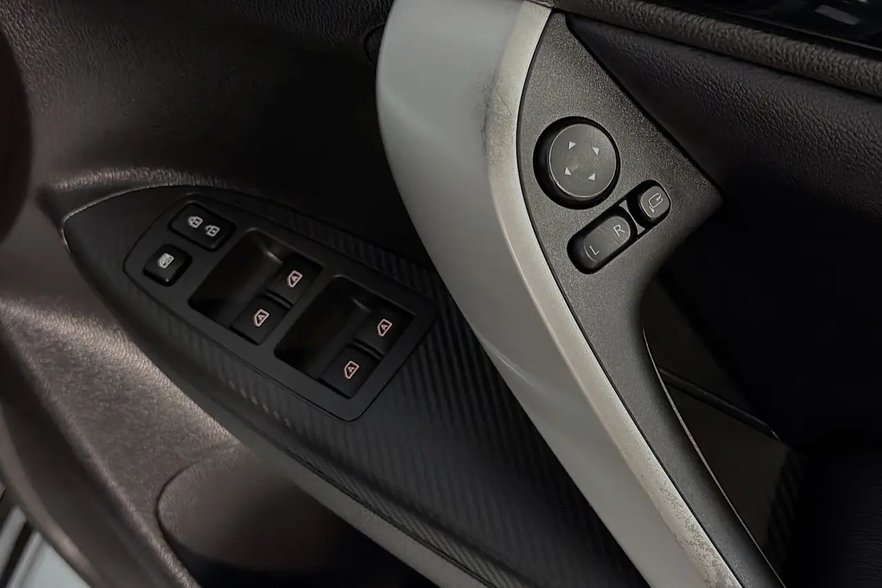 2022 Mitsubishi Eclipse Cross Gallery Image 22
