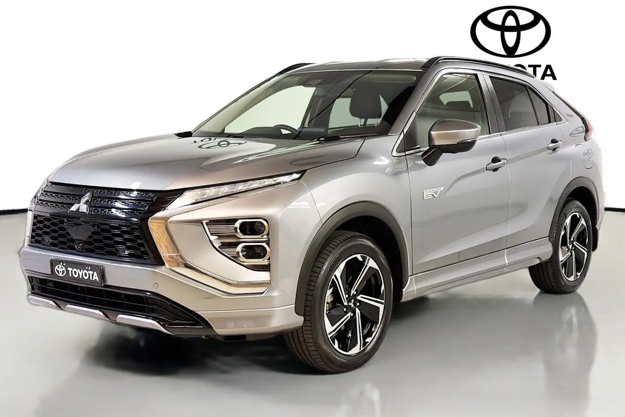 2022 Mitsubishi Eclipse Cross Gallery Image 4