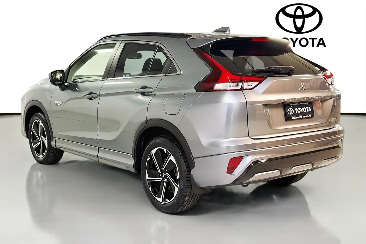 2022 Mitsubishi Eclipse Cross Gallery Image 6