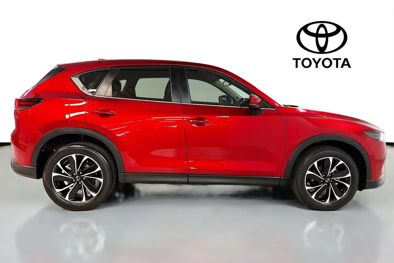 2025 Mazda CX-5 Gallery Image 11
