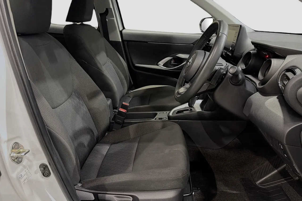 2023 Toyota Yaris Cross Gallery Image 13