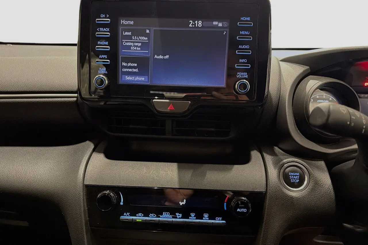 2023 Toyota Yaris Cross Gallery Image 15