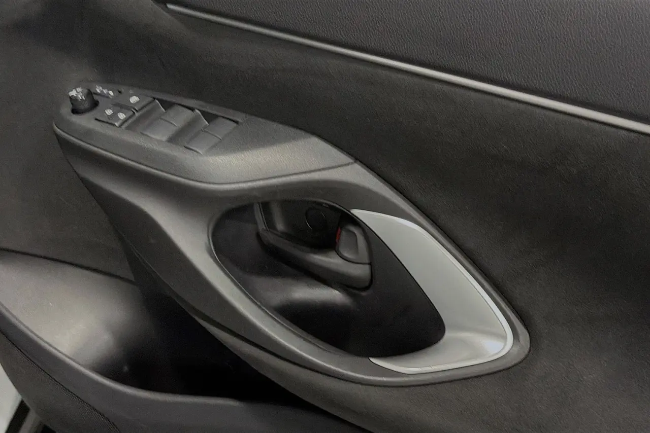 2023 Toyota Yaris Cross Gallery Image 23