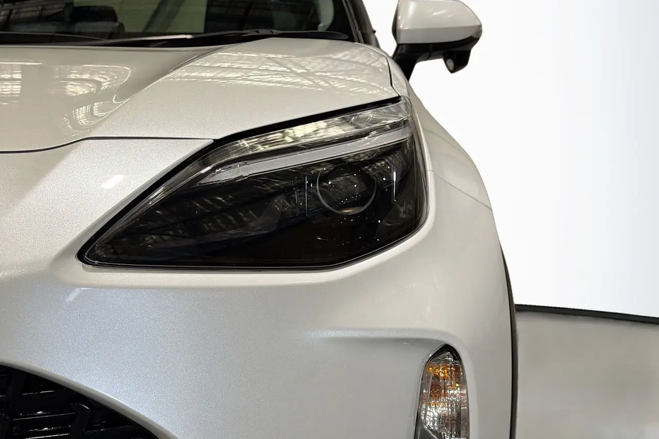 2023 Toyota Yaris Cross Gallery Image 3