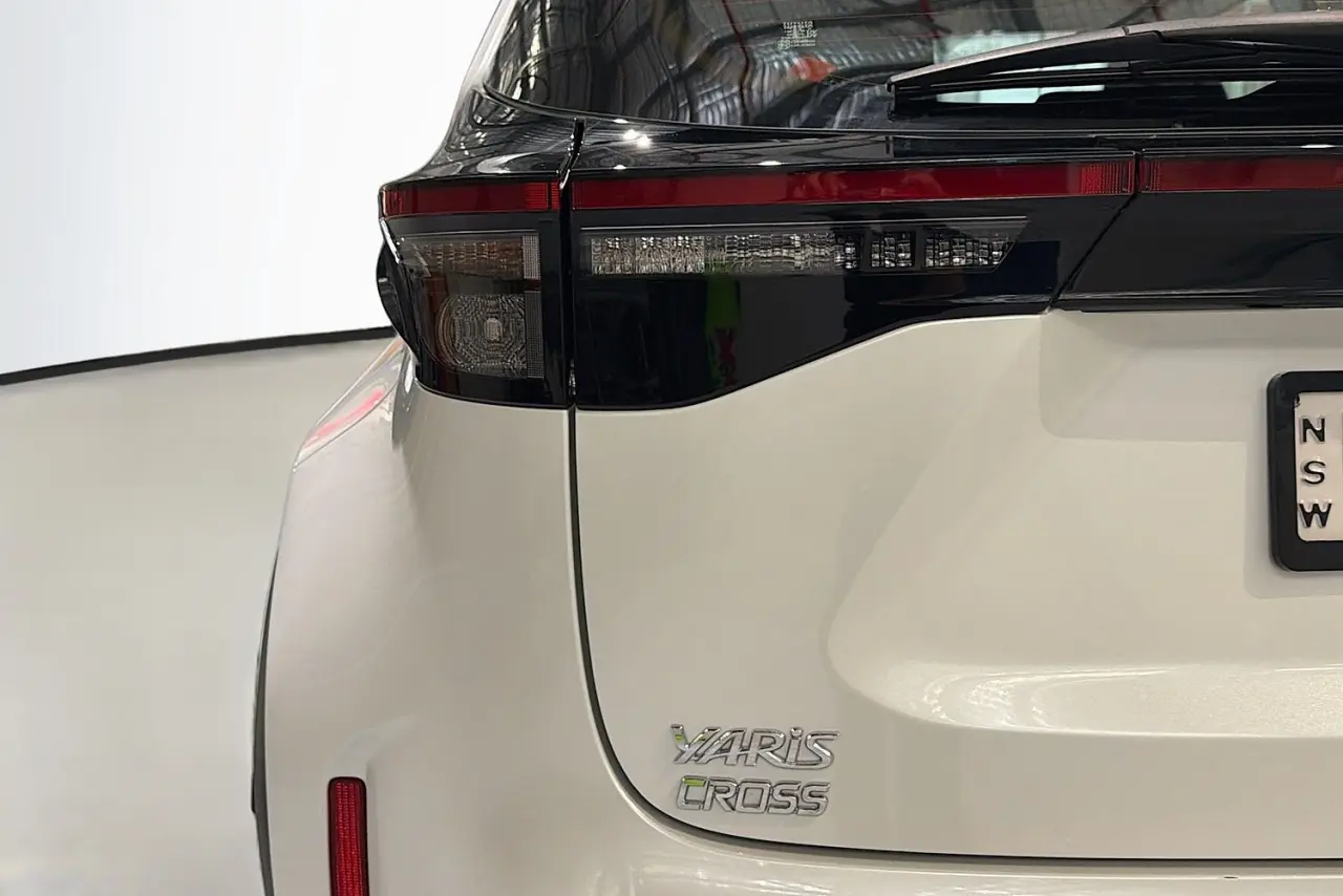 2023 Toyota Yaris Cross Gallery Image 8