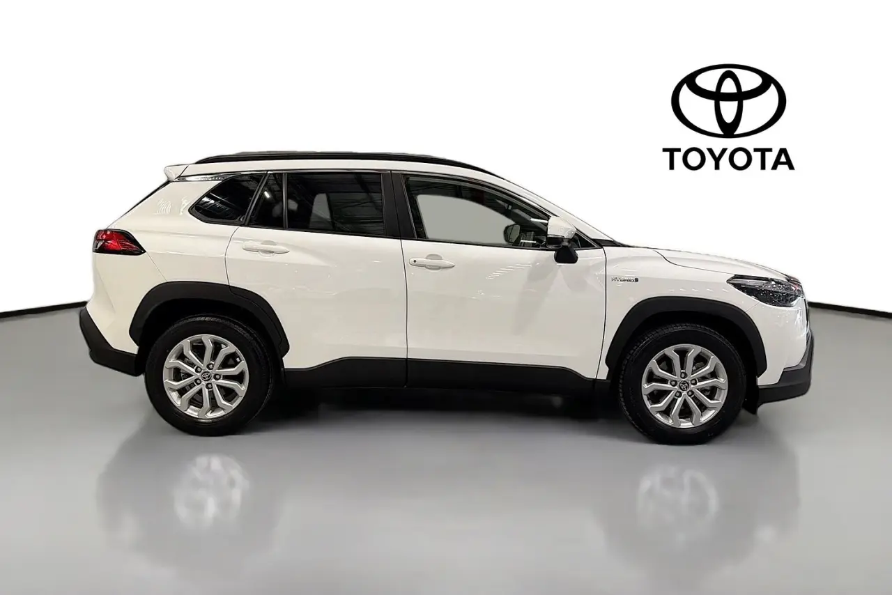 2023 Toyota Corolla Cross Gallery Image 11