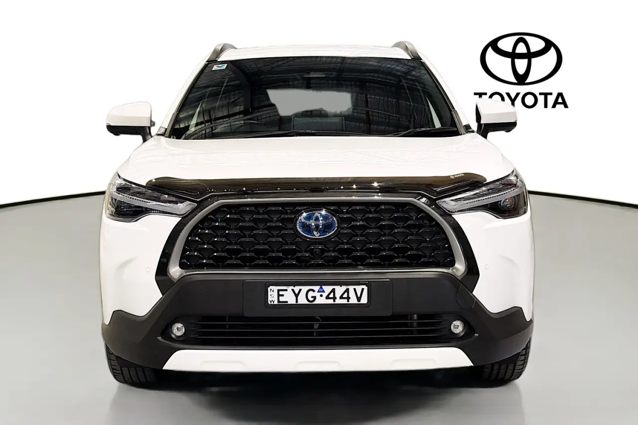 2023 Toyota Corolla Cross Gallery Image 2