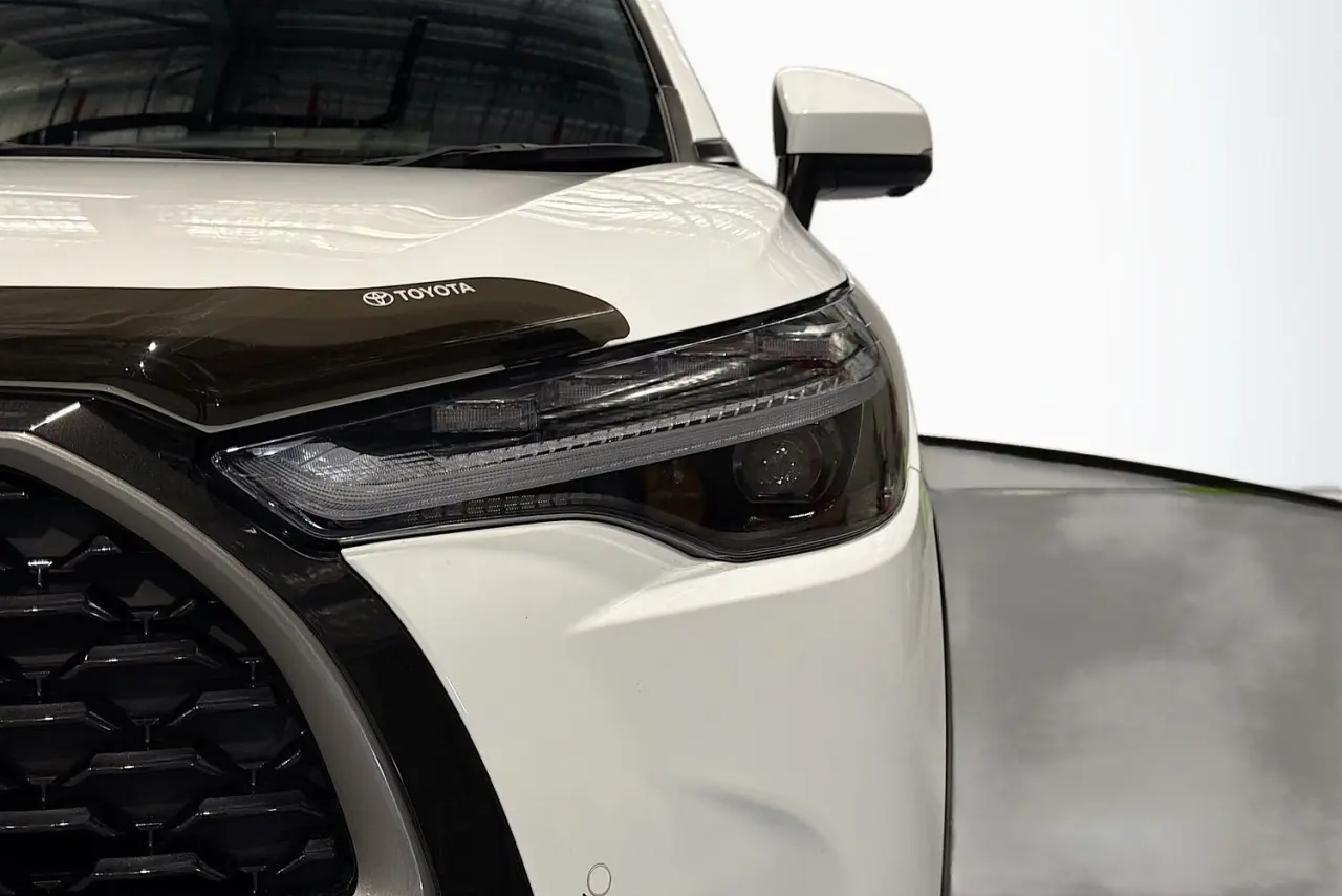 2023 Toyota Corolla Cross Gallery Image 3
