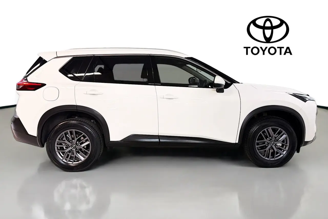 2023 Nissan X-TRAIL Gallery Image 11