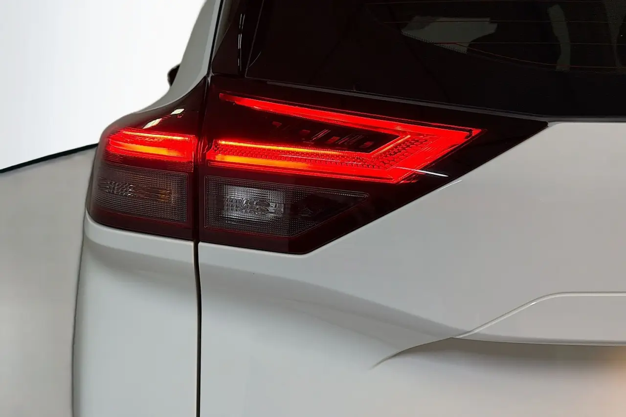 2023 Nissan X-TRAIL Gallery Image 8
