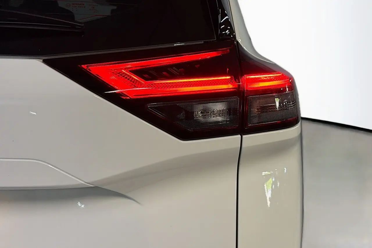 2023 Nissan X-TRAIL Gallery Image 9