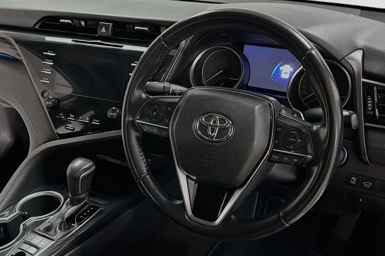 2020 Toyota Camry Gallery Image 14