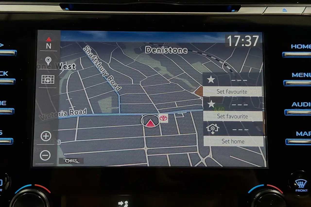 2020 Toyota Camry Gallery Image 17