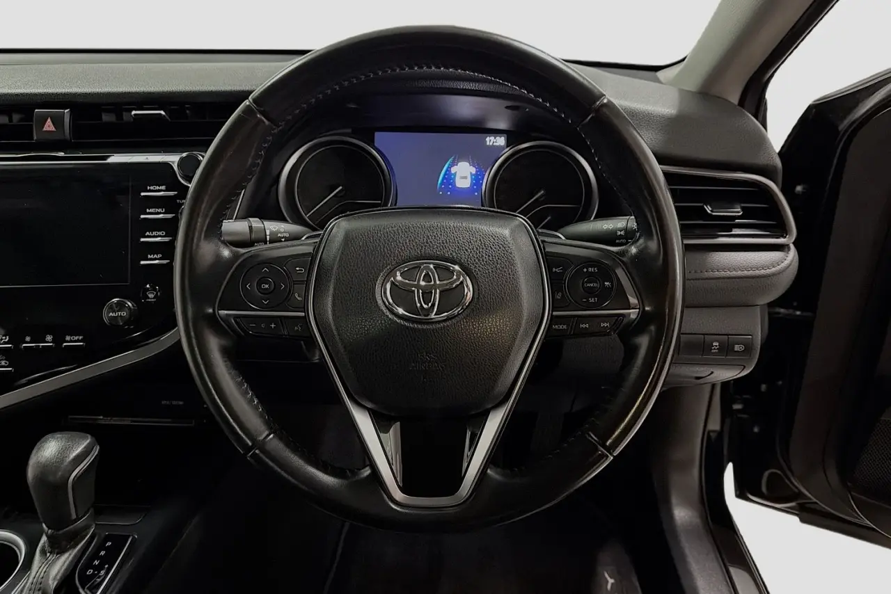 2020 Toyota Camry Gallery Image 21