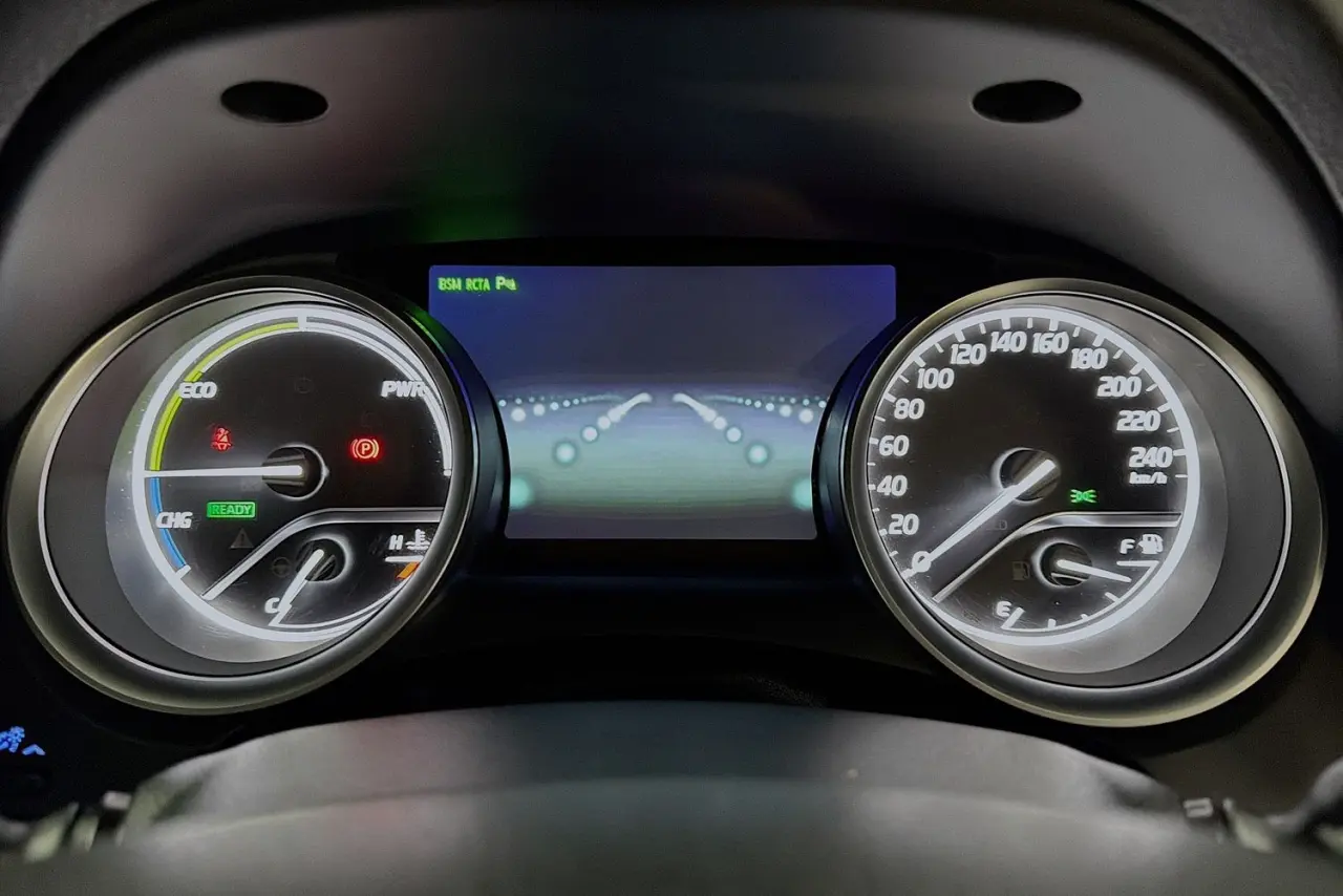 2020 Toyota Camry Gallery Image 22