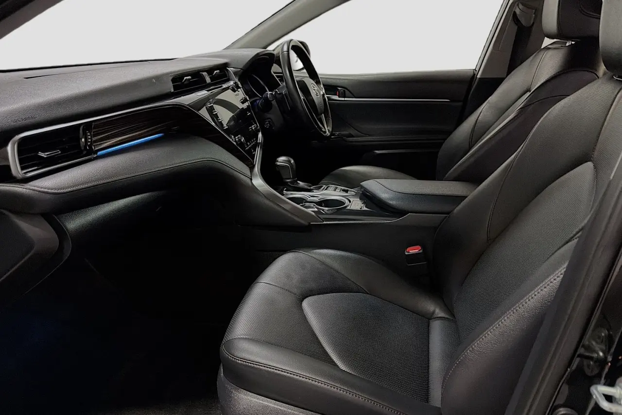 2020 Toyota Camry Gallery Image 25