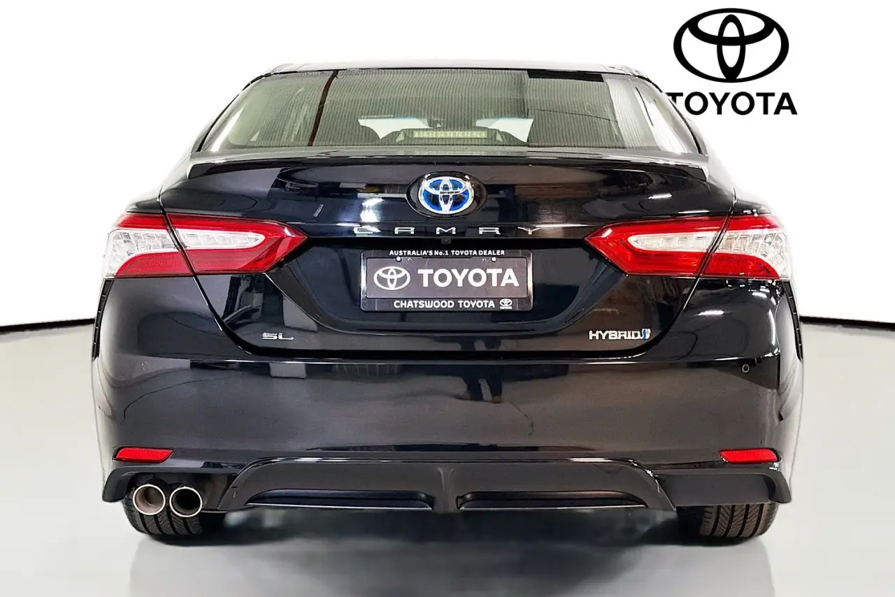2020 Toyota Camry Gallery Image 7