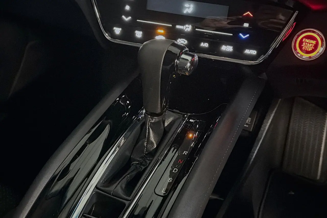 2021 Honda HR-V Gallery Image 16