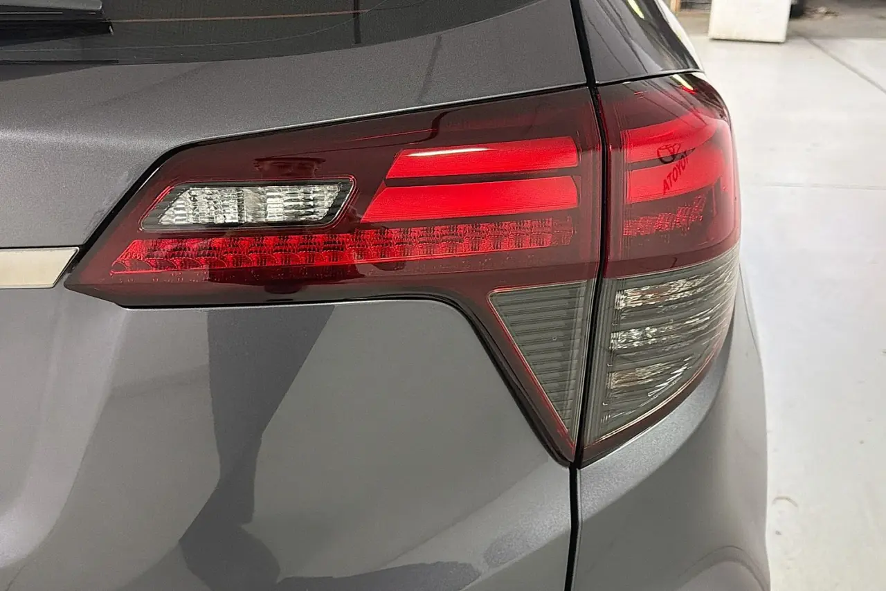 2021 Honda HR-V Gallery Image 9