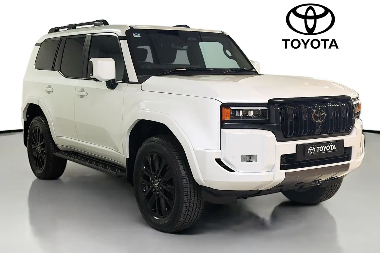 2025 Toyota Landcruiser Prado Image