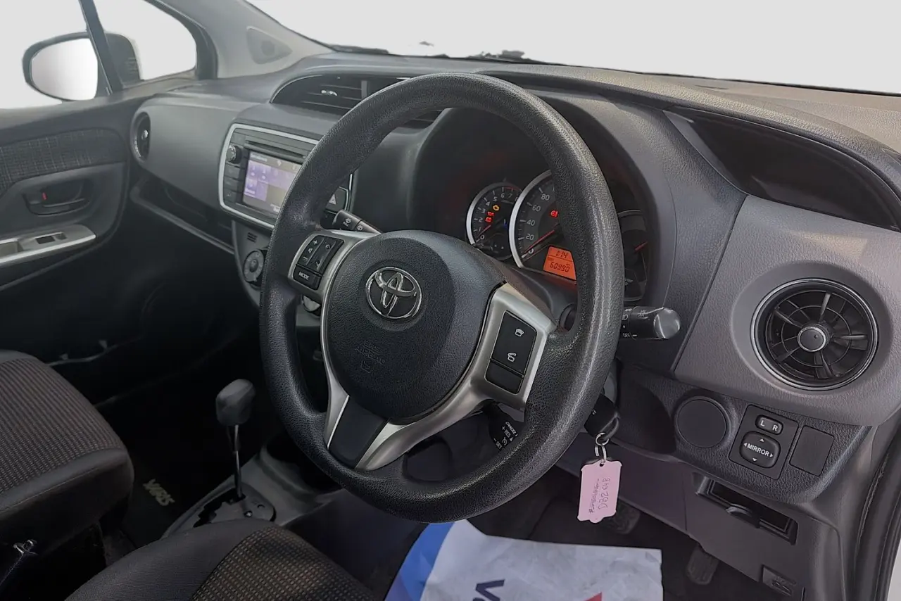 2015 Toyota Yaris Gallery Image 21