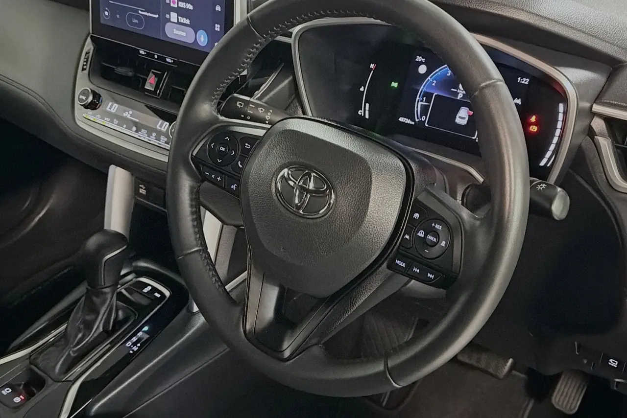 2023 Toyota Corolla Cross Gallery Image 13
