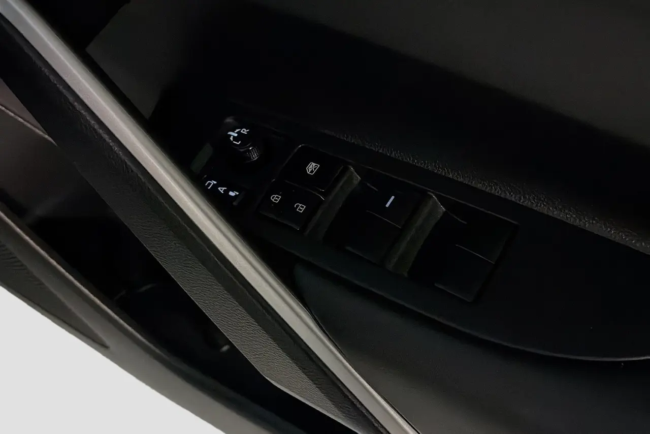 2023 Toyota Corolla Cross Gallery Image 23