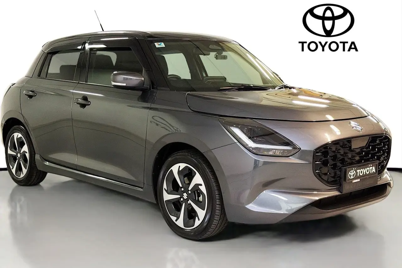 2025 Suzuki Swift Gallery Image 1