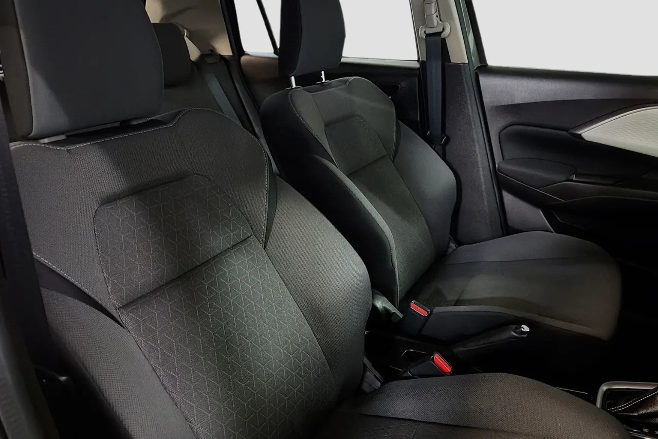 2025 Suzuki Swift Gallery Image 12