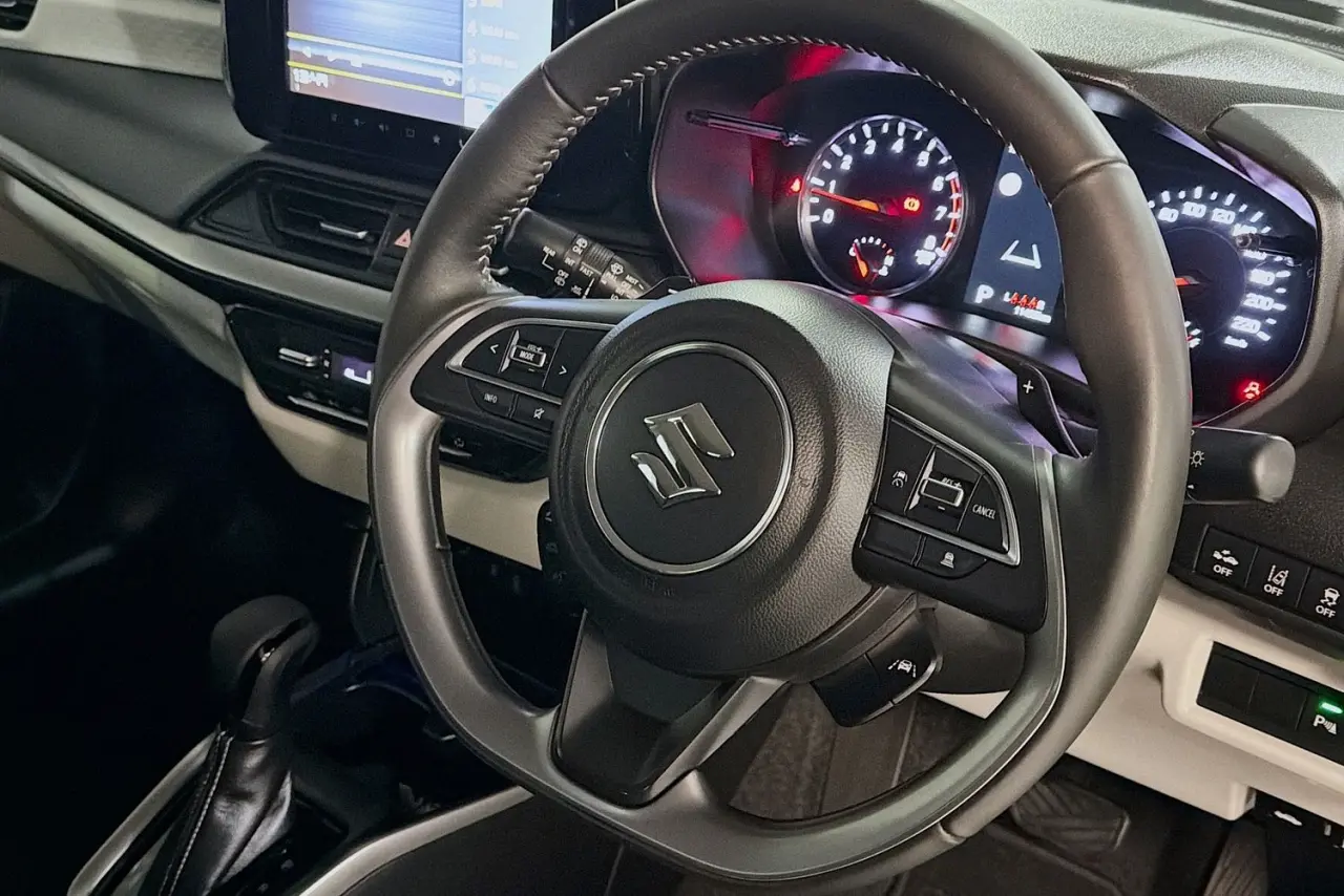 2025 Suzuki Swift Gallery Image 13