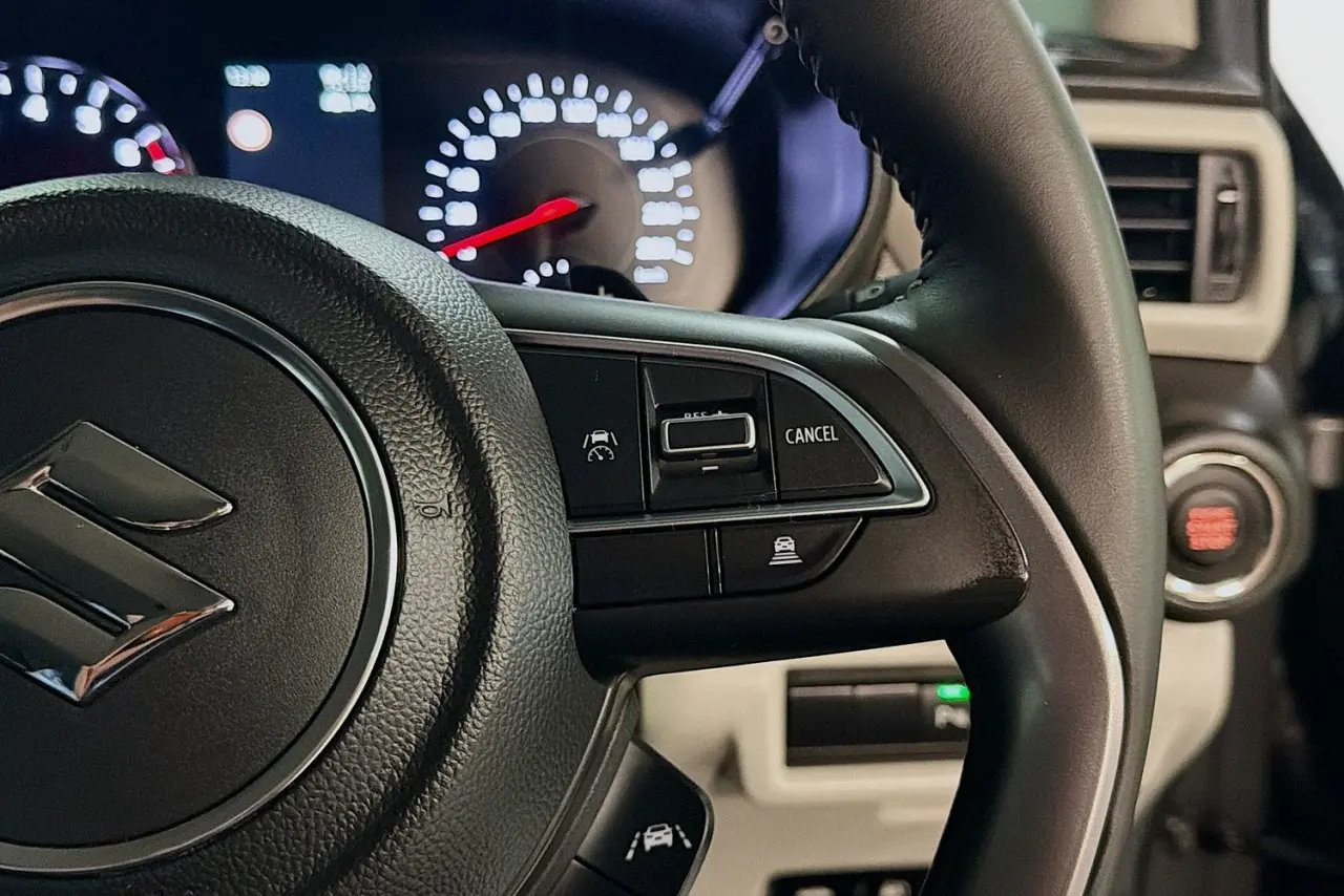 2025 Suzuki Swift Gallery Image 18