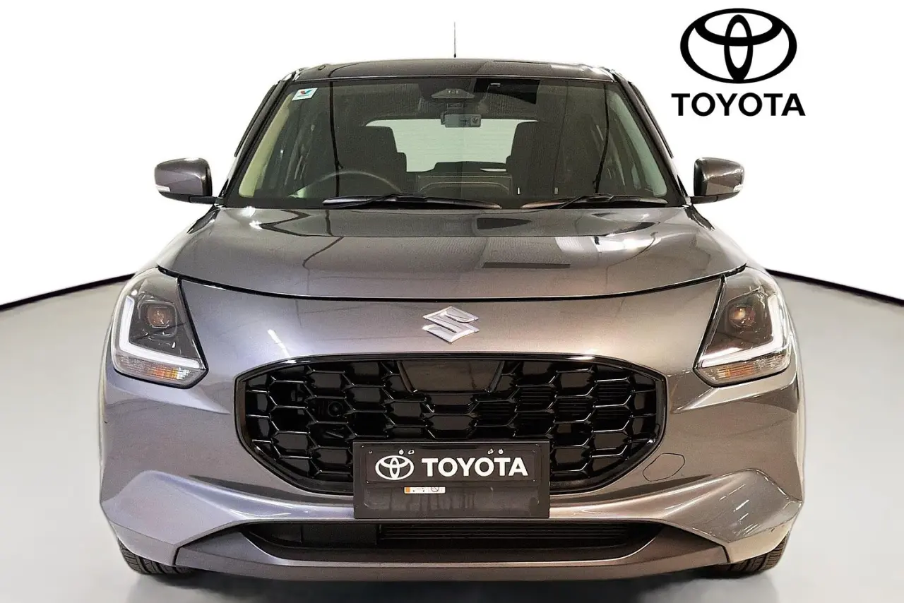 2025 Suzuki Swift Gallery Image 2