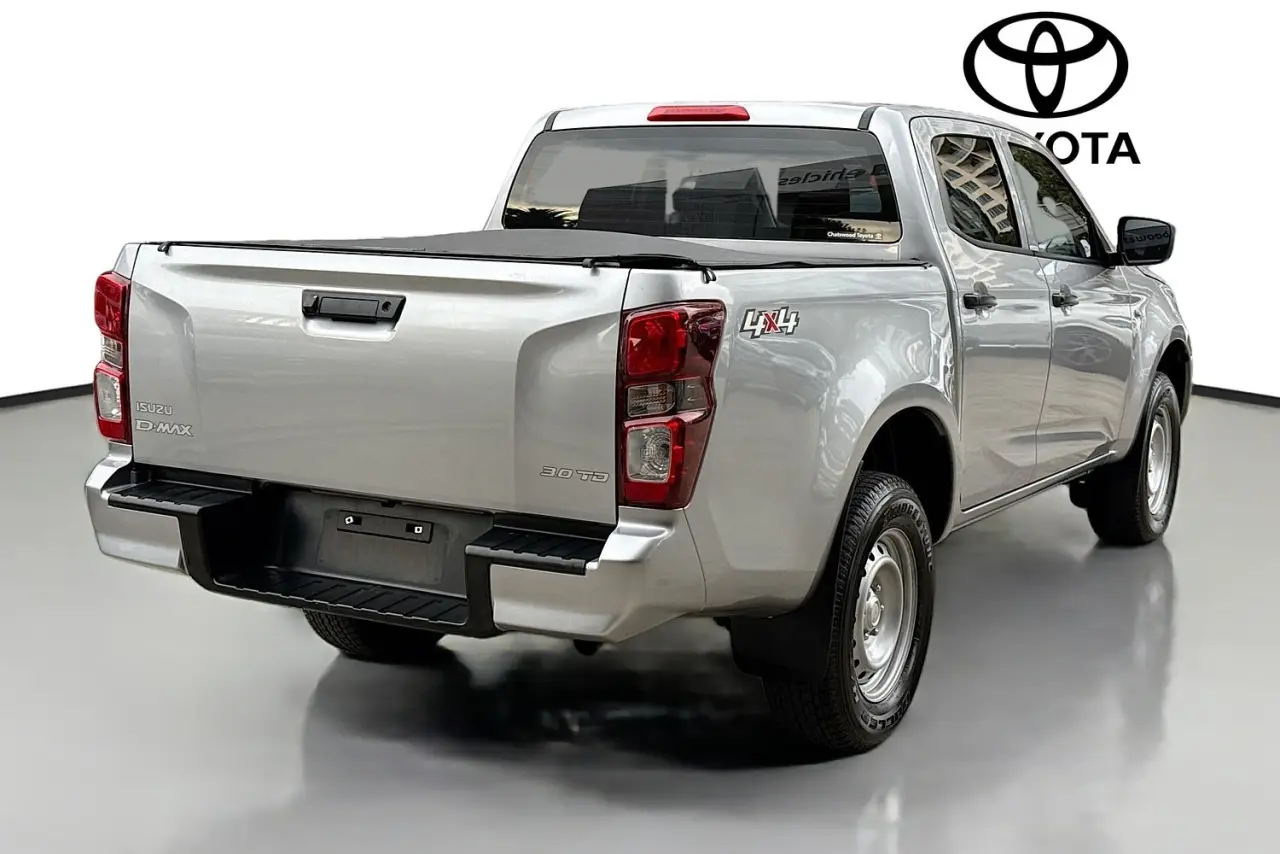 2021 Isuzu D-MAX Gallery Image 10