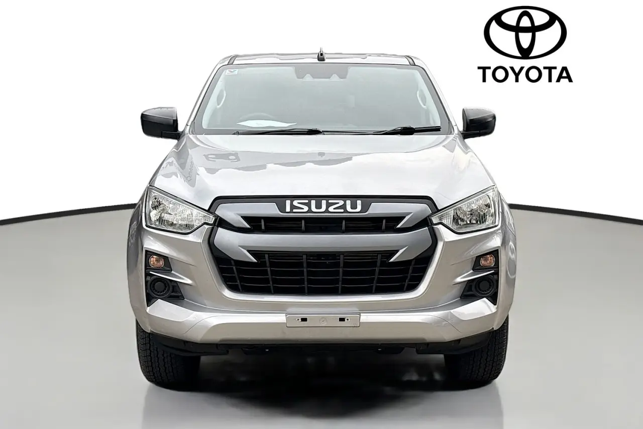 2021 Isuzu D-MAX Gallery Image 2