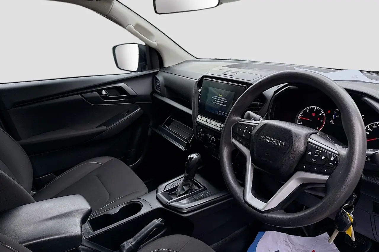 2021 Isuzu D-MAX Gallery Image 21