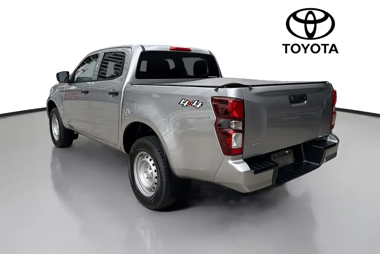 2021 Isuzu D-MAX Gallery Image 6