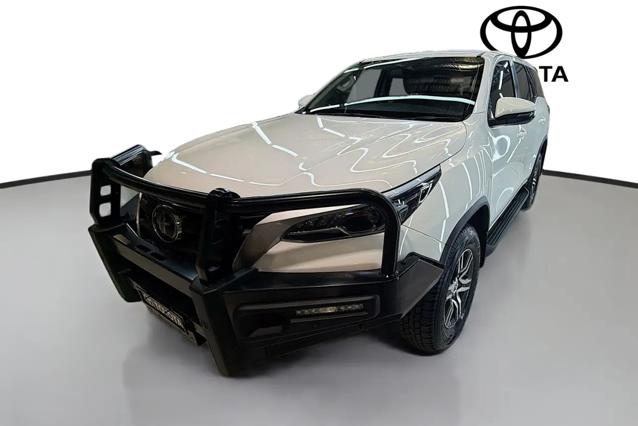 2022 Toyota Fortuner Gallery Image 16