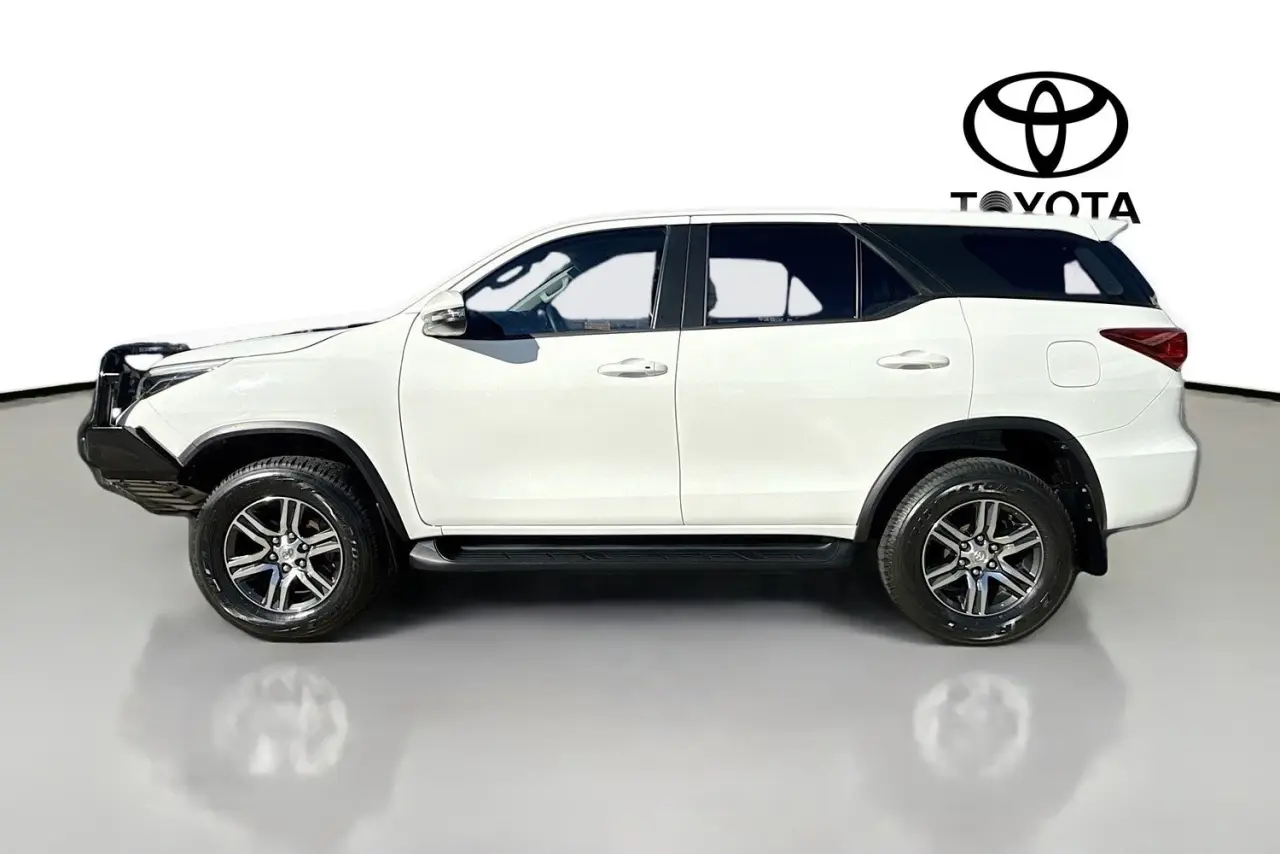 2022 Toyota Fortuner Gallery Image 20