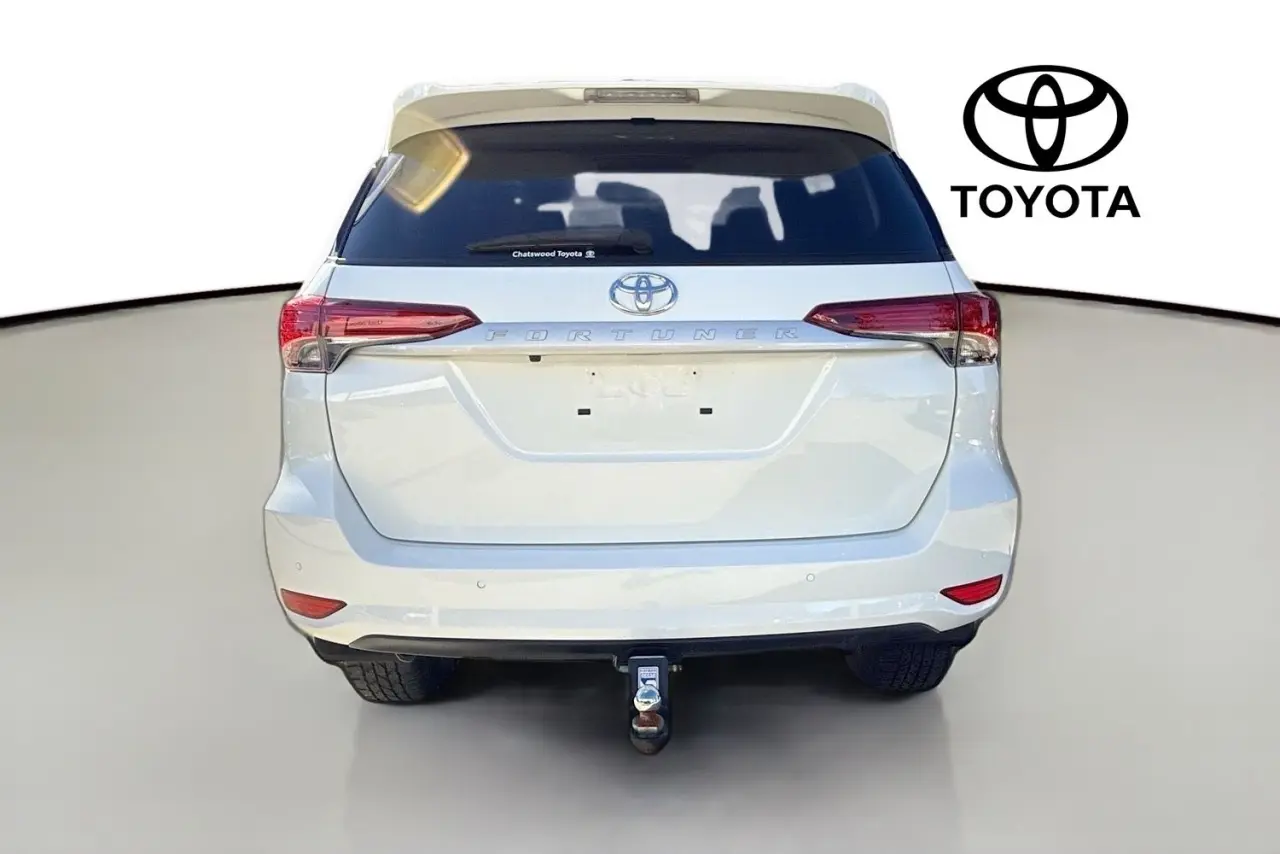 2022 Toyota Fortuner Gallery Image 24