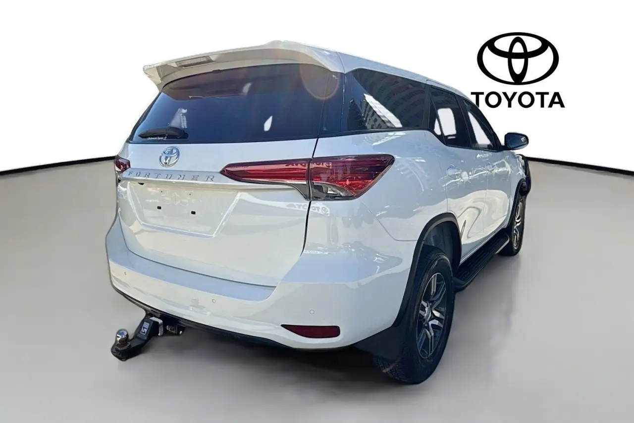 2022 Toyota Fortuner Gallery Image 26