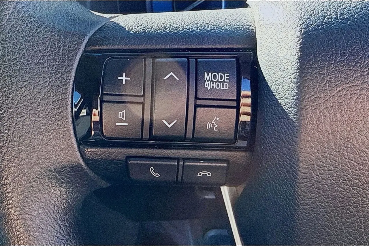 2022 Toyota Fortuner Gallery Image 33