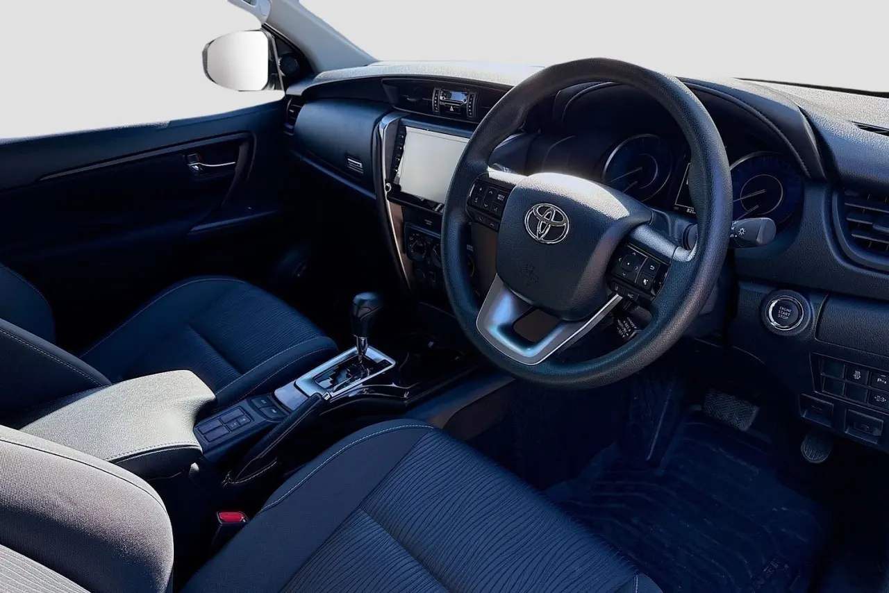 2022 Toyota Fortuner Gallery Image 37