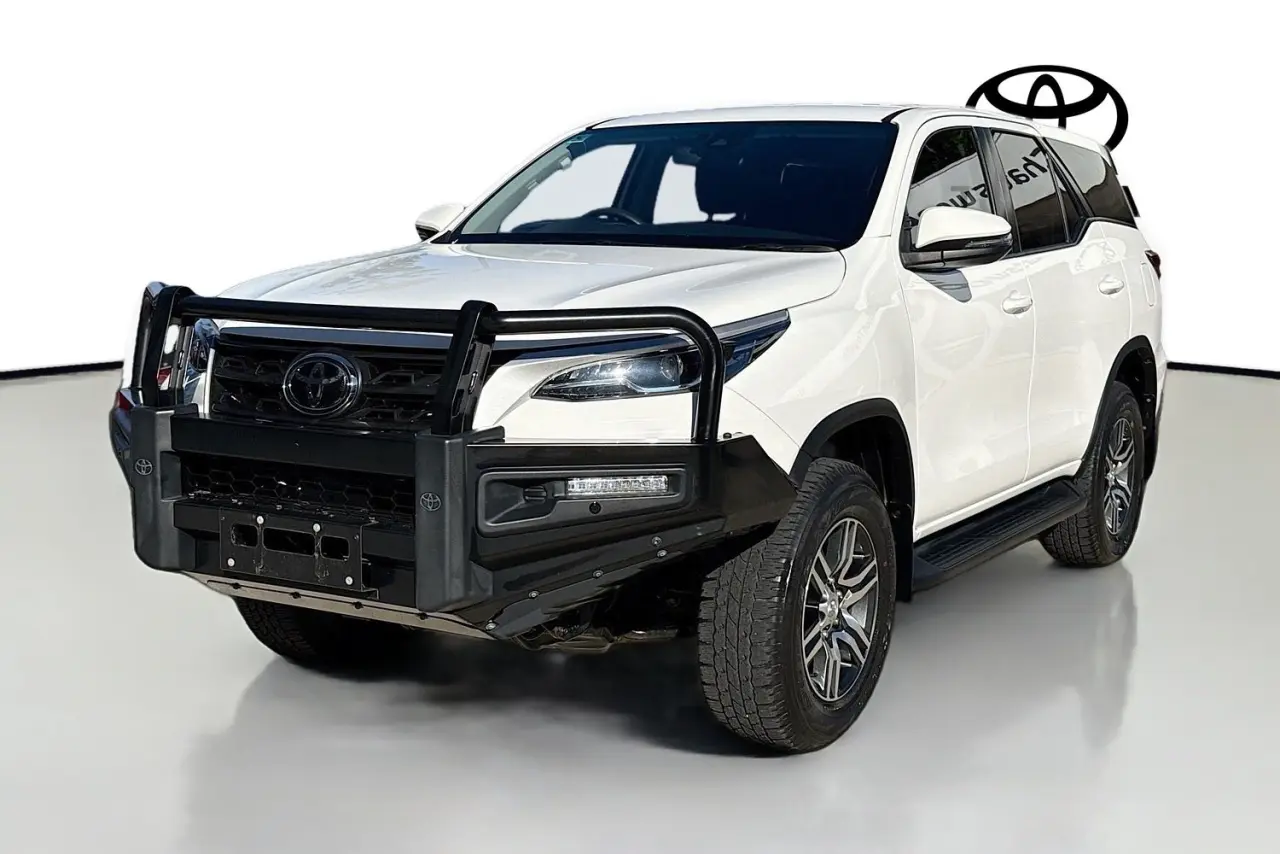 2022 Toyota Fortuner Gallery Image 7