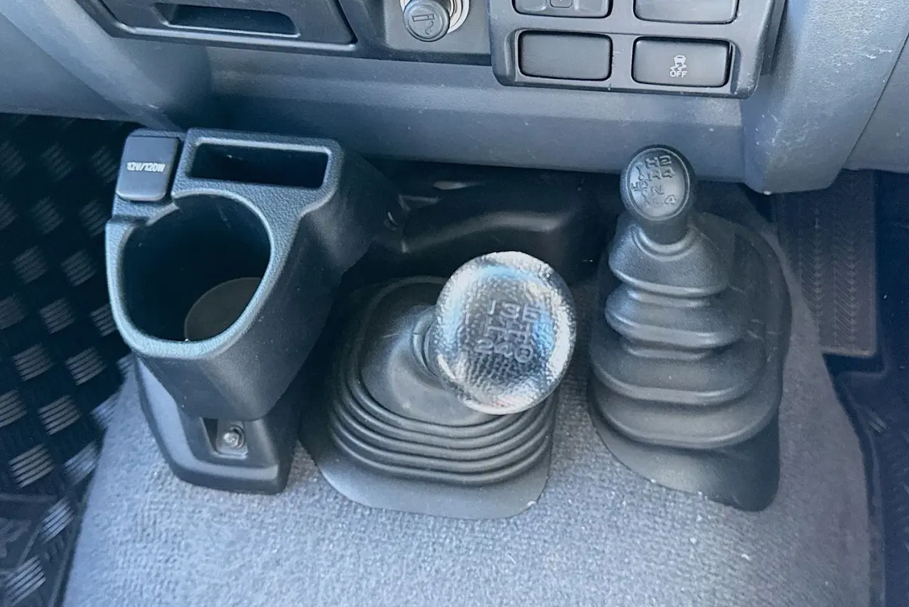 2018 Toyota Landcruiser Gallery Image 17