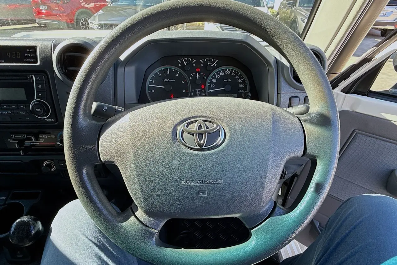 2018 Toyota Landcruiser Gallery Image 18