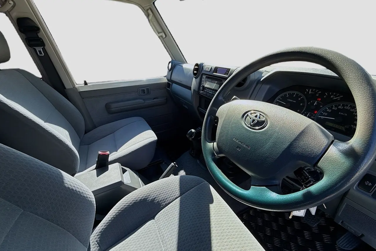2018 Toyota Landcruiser Gallery Image 20